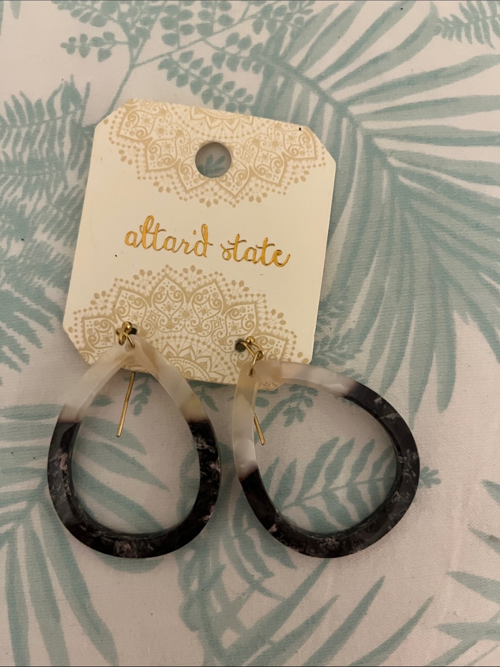 Altar'd State Black and Cream Marbled Teardrop Earrings
